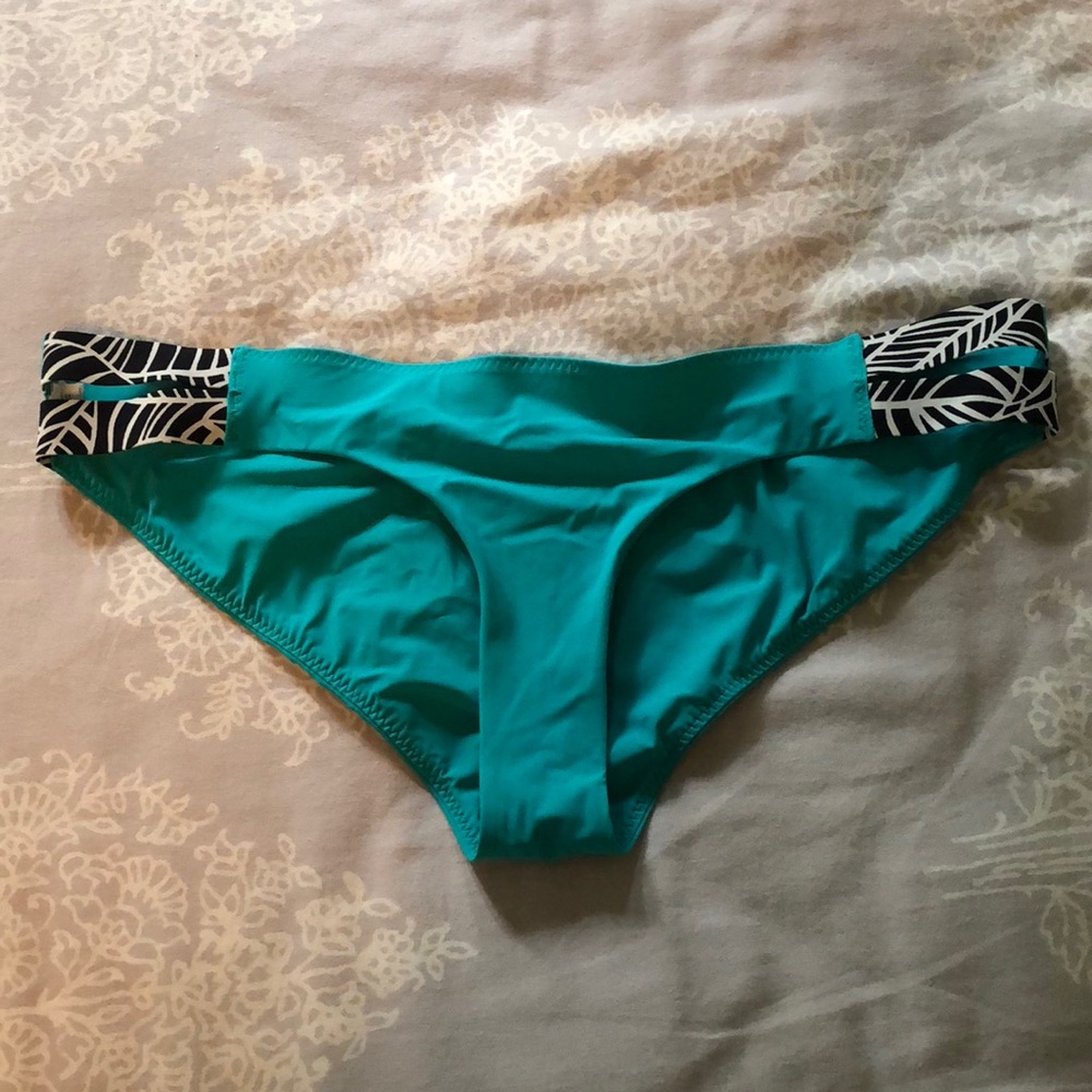 Lululemon bikini bottoms
